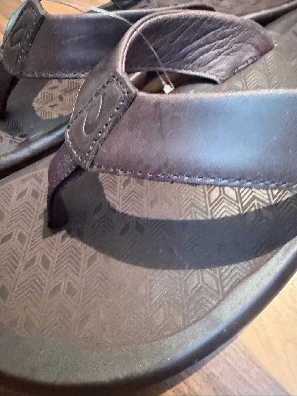 OluKai Ilikai Men's Brown Leather Sandals size 11